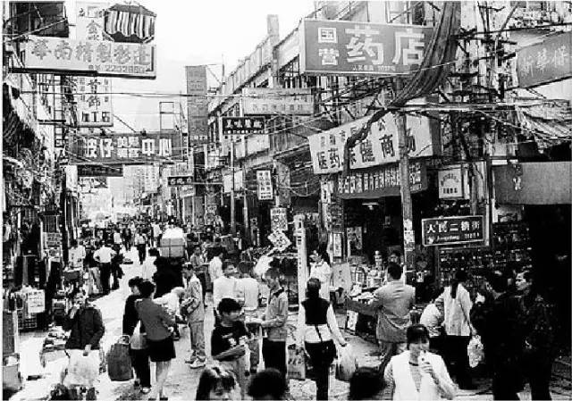 從深圳文和友“爆火”思考:未來(lái)餐飲行業(yè)“新場(chǎng)景消費(fèi)”